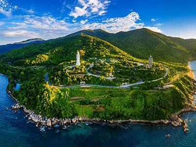 山茶半島、靈應寺